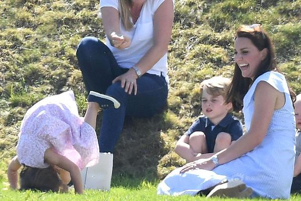 特.朗普称共和!党将举行一次中期大会