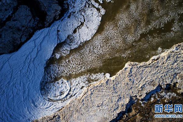 蚂,蚁电竞全球首款750hz显示器上市：24.1寸tn面板首发7999元